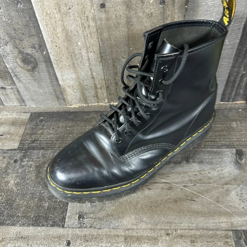 Dr. Martens Combat Boot Men's Size 13 Black Smooth Leather 8 Hole Lace Up